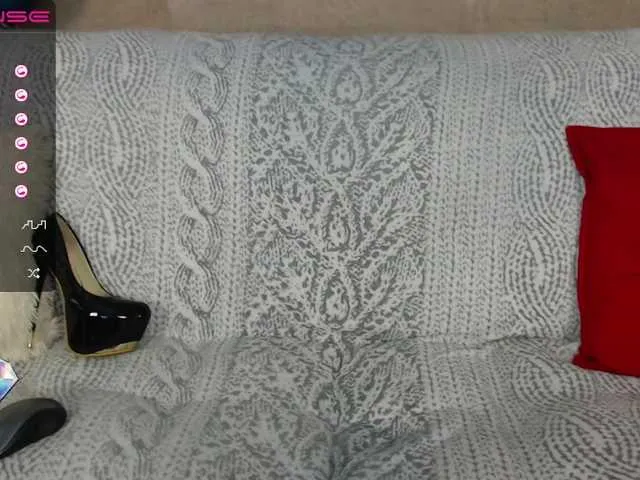 Live sex webcam photo for Icehotangel #271244098