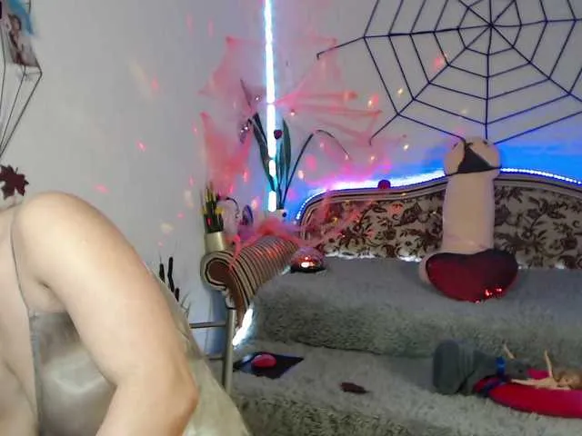 Live sex webcam photo for sonya2121 #271241204