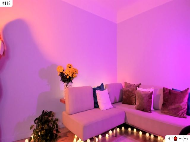 Live sex webcam photo for FIRE_ICE_EMMA #271249412