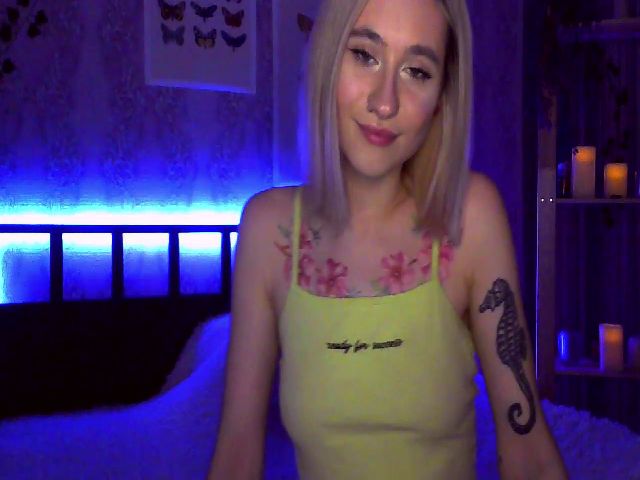 Live sex webcam photo for Misss_Dream #271242588