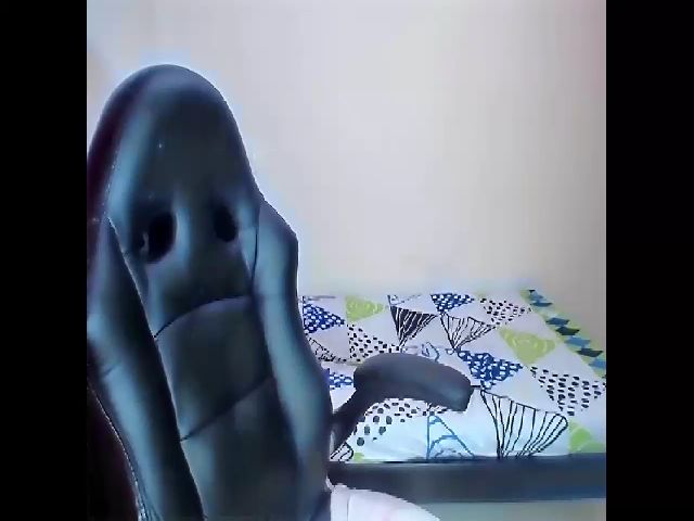 Live sex webcam photo for Sweeetx69 #271254202