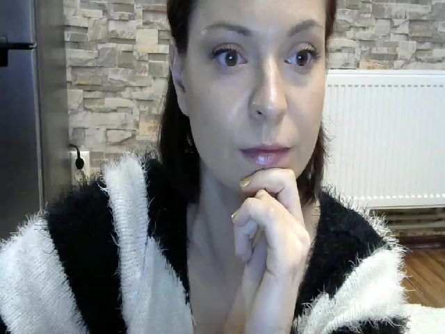 Live sex webcam photo for Velicious7 #271242758