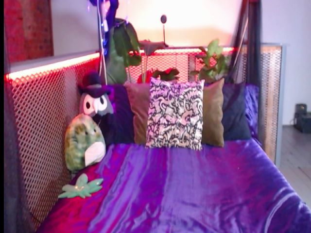 Live sex webcam photo for SageisStoned #271253392