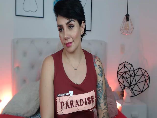 Live sex webcam photo for Candy_rose_ #271242614