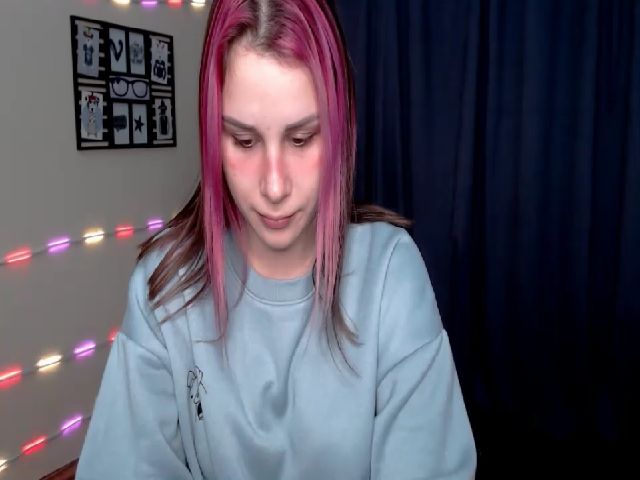 Live sex webcam photo for PolliMilk #271250958