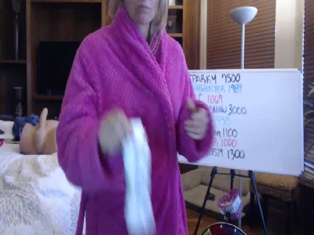 Live sex webcam photo for Autumn_Blonde #271249476