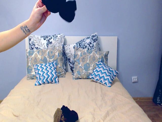 Live sex webcam photo for BlueeyedFox #271250478