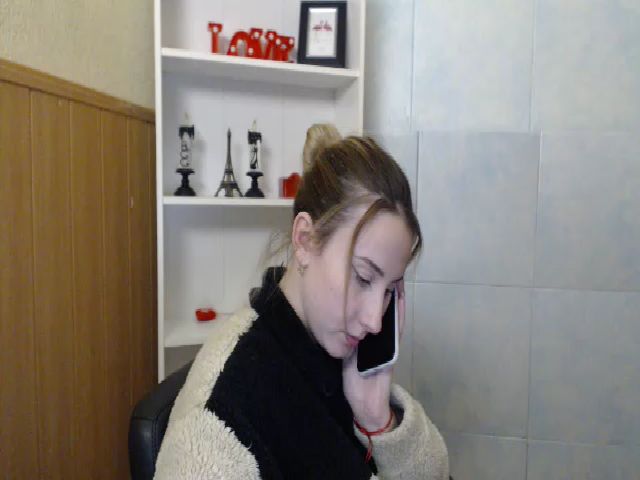 Live sex webcam photo for ModestBlonde #271249494