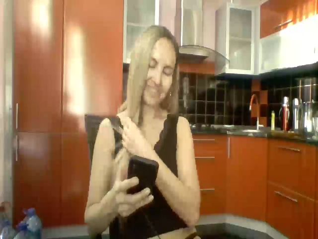 Live sex webcam photo for Lady_Irina1 #271245151