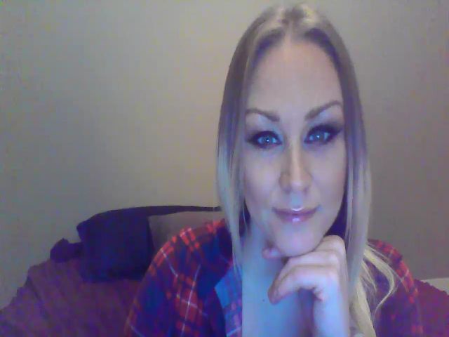 Live sex webcam photo for XoTiff #271243458