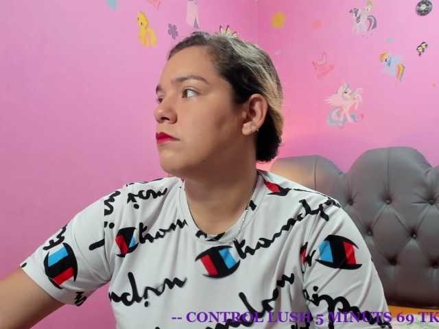 Live sex webcam photo for MeganCoppiano #271248115