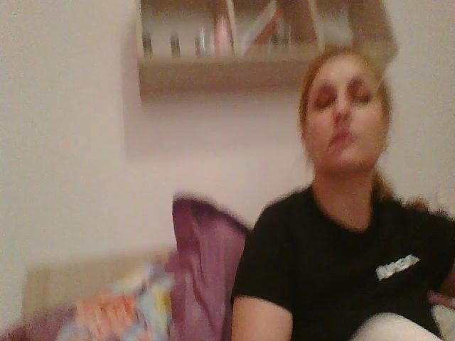 Live sex webcam photo for squirtvicky #271253501