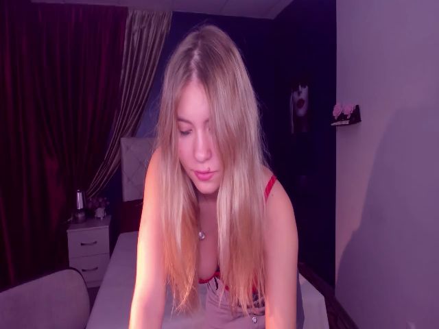 Live sex webcam photo for BrownieFay #271243418