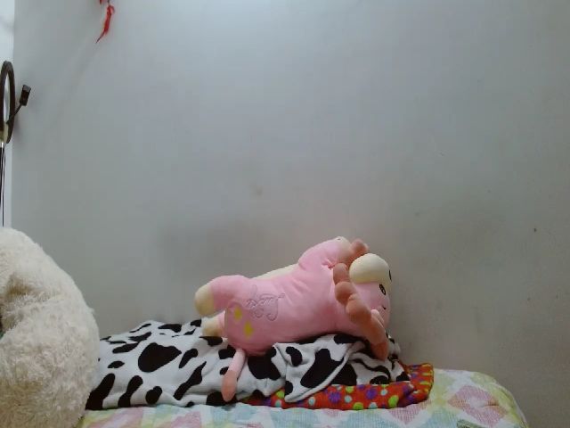 Live sex webcam photo for aleja_tatto #271242416