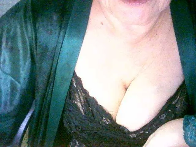 Live sex webcam photo for RomachkaT #271251167