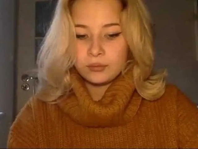 Live sex webcam photo for GraceXhoney #271247938