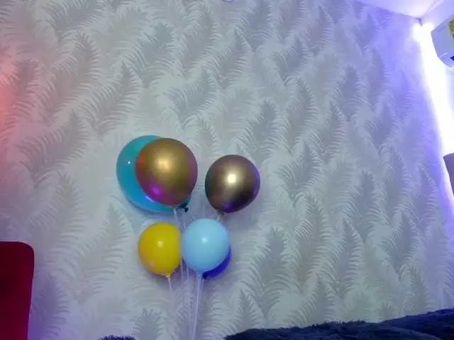 Live sex webcam photo for melinax4you #271241538
