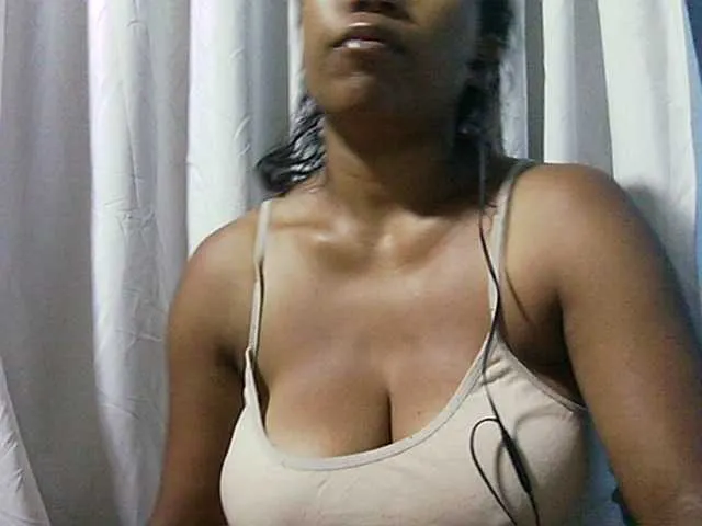 Live sex webcam photo for MIRANDAW #271251957