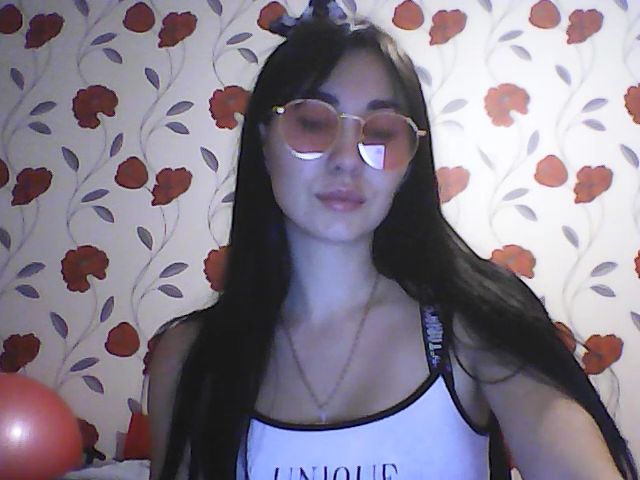 Live sex webcam photo for Sabrina6668 #271250162