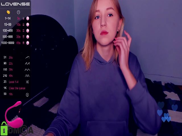 Live sex webcam photo for Yourdivine #271245541