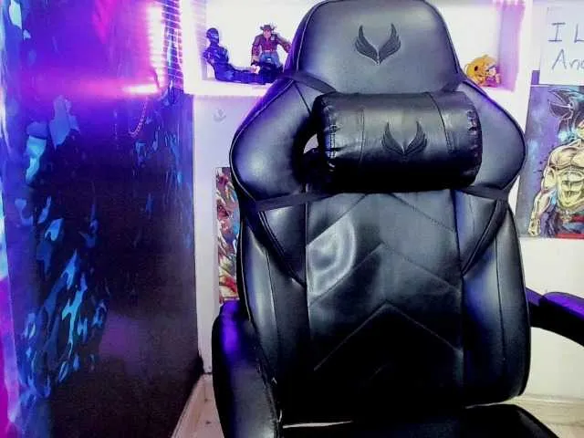 Live sex webcam photo for XCrislerSweet #271248092