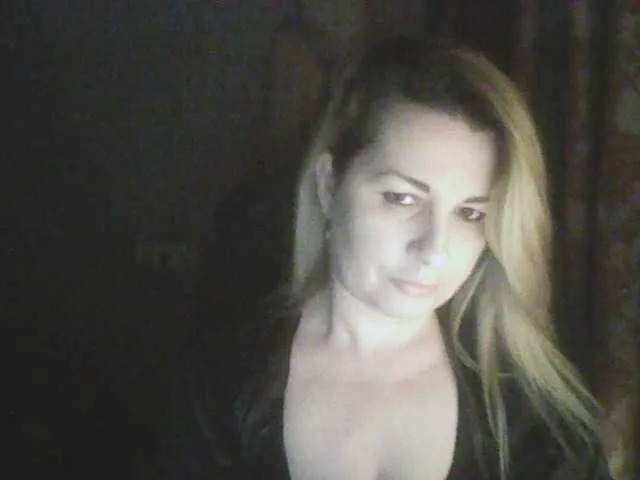 Live sex webcam photo for saden27 #271251355