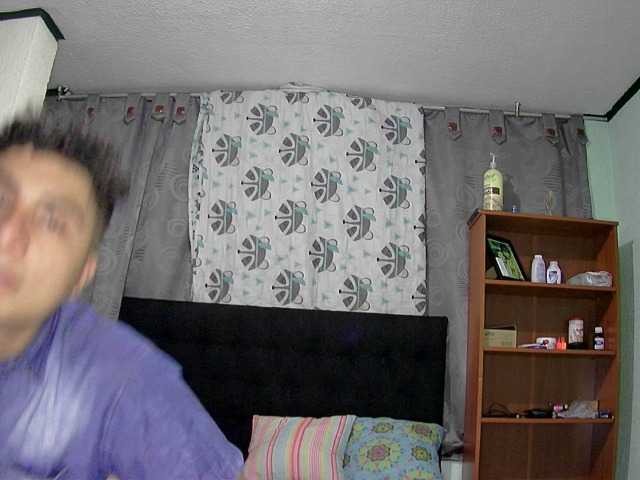 Live sex webcam photo for scarlett-rs #271241243