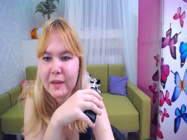 Live sex webcam photo for Helen_Swon #271248964