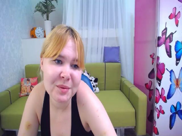 Live sex webcam photo for Helen_Swon #271250455