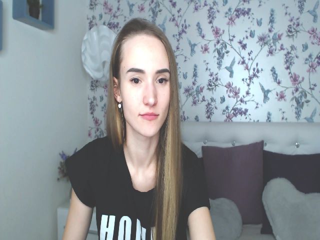 Live sex webcam photo for Your_Mystery_ #271242569