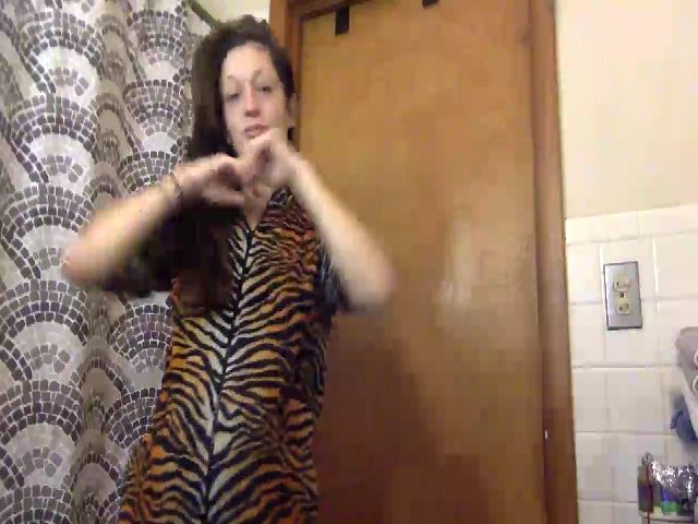 Live sex webcam photo for AlohaLilo #271246628