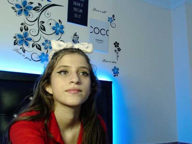 Live sex webcam photo for sofia-princes #271251915