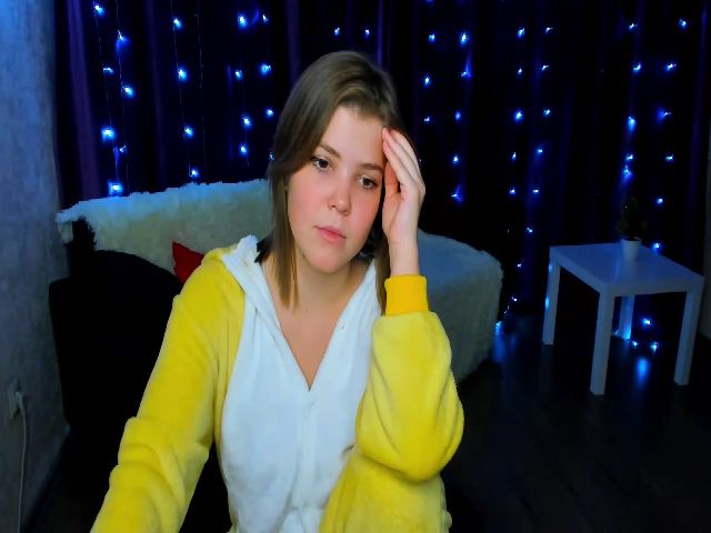 Live sex webcam photo for EffyShy #271248458