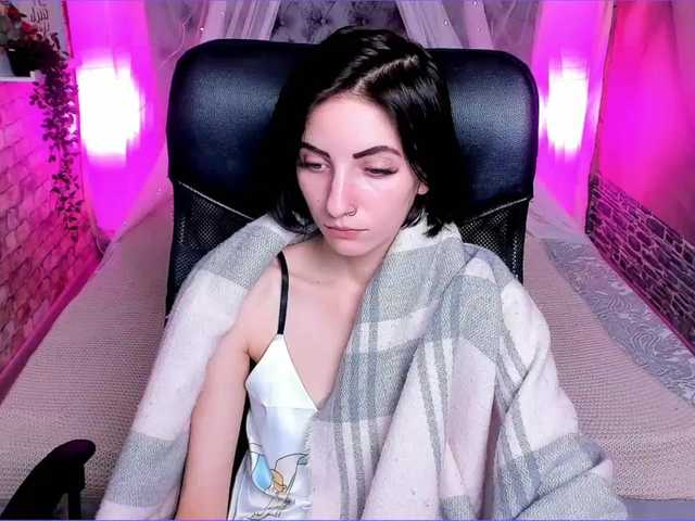 Live sex webcam photo for EveCoy #271251518