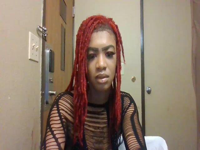 Live sex webcam photo for SexyCarmel34 #271246976