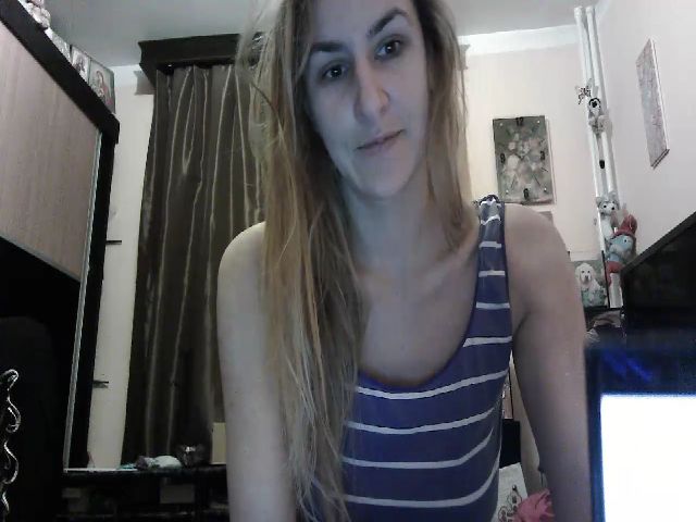 Live sex webcam photo for KittyNiki #271254577