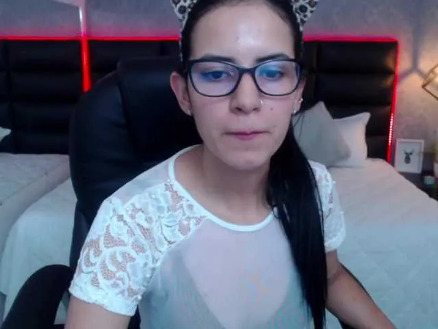 Live sex webcam photo for lau-sanduth #271250745