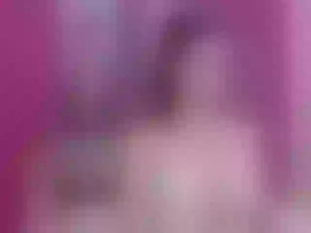 Live sex webcam photo for BustyxxHelen #271259003