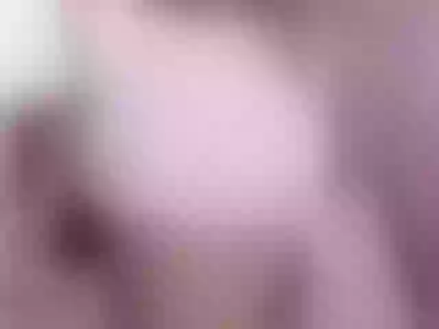 Live sex webcam photo for karinahotson1 #271265867