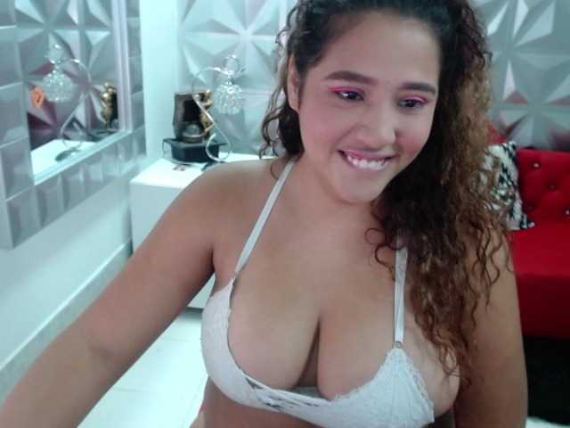 Live sex webcam photo for samantha-BBW #271262444
