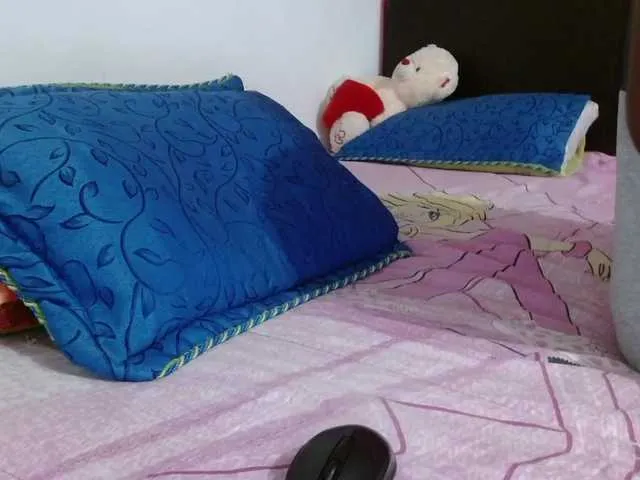 Live sex webcam photo for Daizy-cooper #271255942