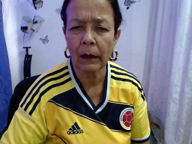 Live sex webcam photo for monitatrevida #271265710