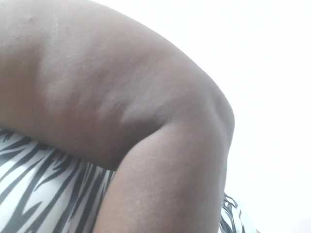 Live sex webcam photo for Zulay111 #271261975