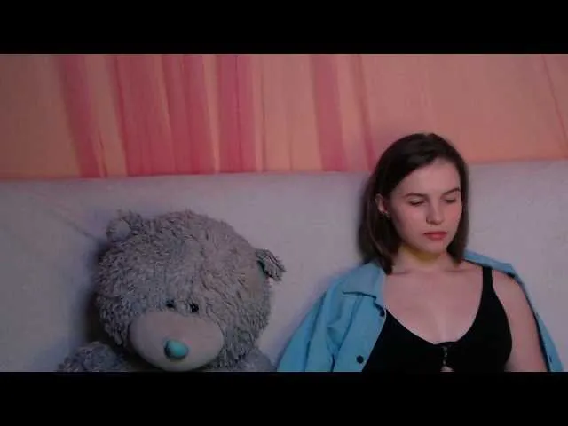 Live sex webcam photo for roksanamae #271262598
