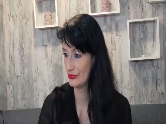 Live sex webcam photo for BeaMoonn #271259670