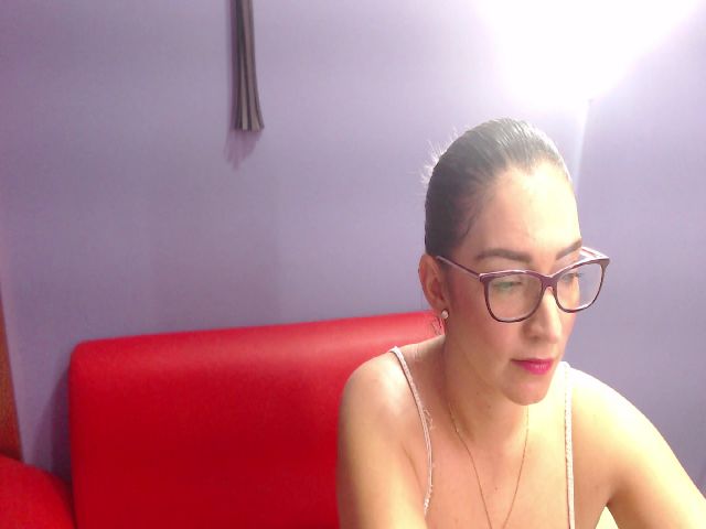 Live sex webcam photo for Jenifer_b #271267134