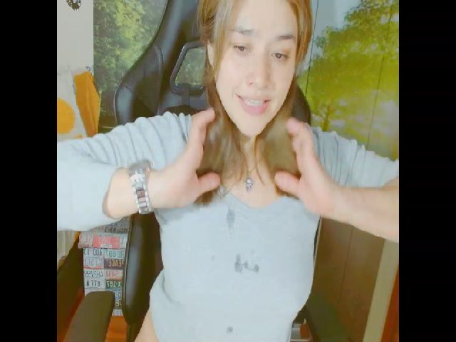 Live sex webcam photo for Salomesweet69 #287861697