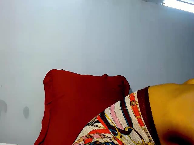 Live sex webcam photo for Aaliyah98x #271268059