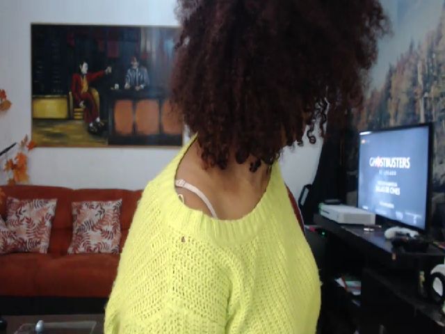 Live sex webcam photo for Mysticbae #271256246