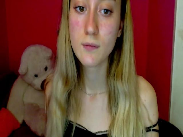 Live sex webcam photo for LinaRum__ #271260607